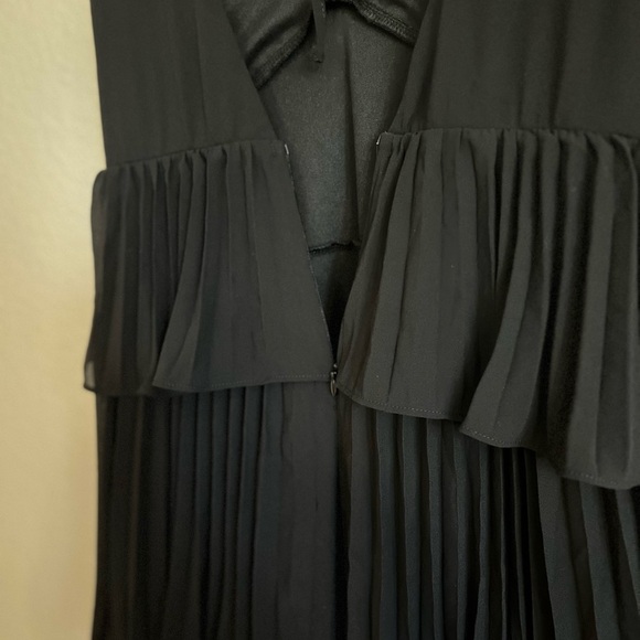 NWOT Mesmerizing Essence Black Pleated Backless Tiered Maxi Dress - Picture 6 of 8